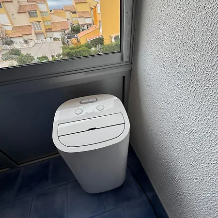 4 Personnes A 50 M De La Lägenhet Narbonne