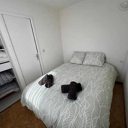 Apartment 4 Personnes A 50 M De La