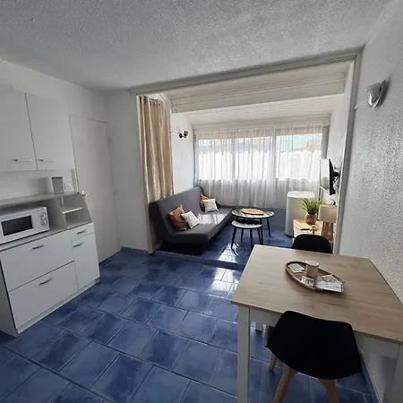 Apartment 4 Personnes A 50 M De La